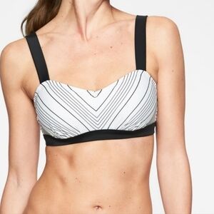 ATHLETA BLACK AND WHITE CHEVRON BIKINI TOP SIZE 32D / DD